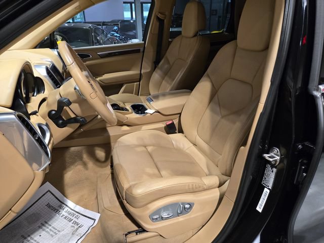 Used 2012 Porsche Cayenne AWD/4WD image 17