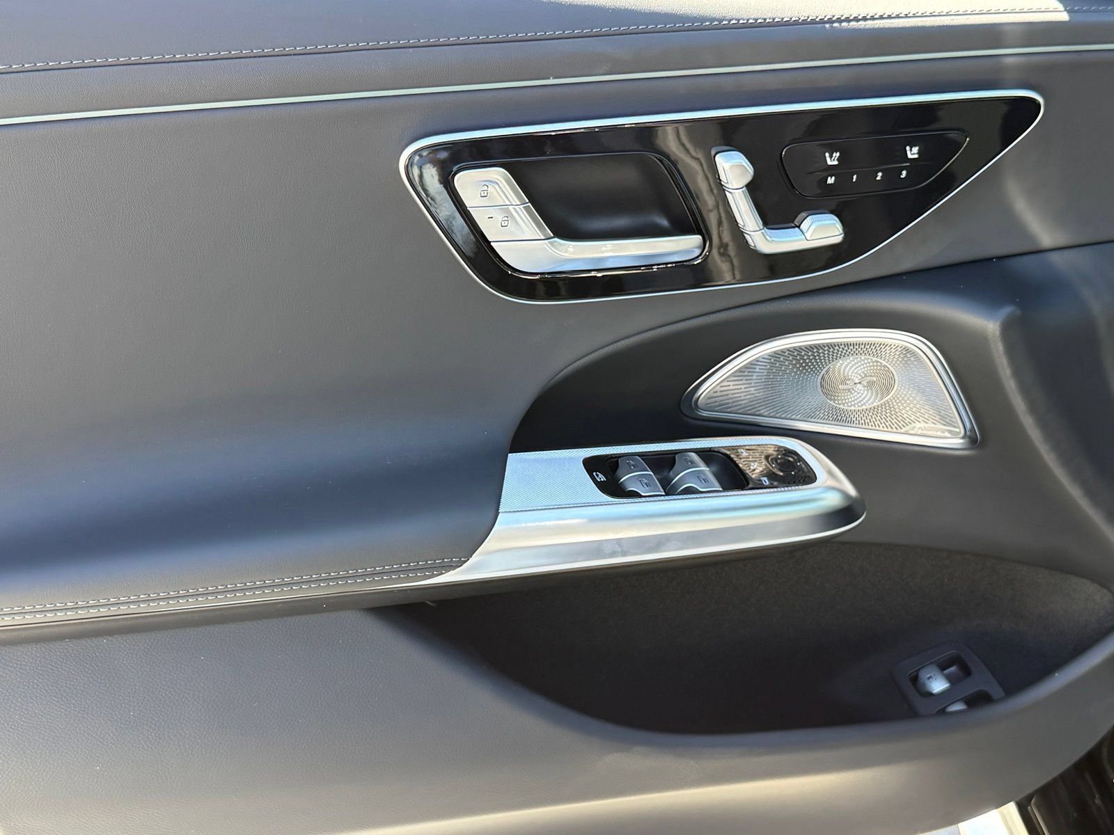 New 2026 Mercedes-Benz E 53 AMG e 4MATIC Sedan image 15