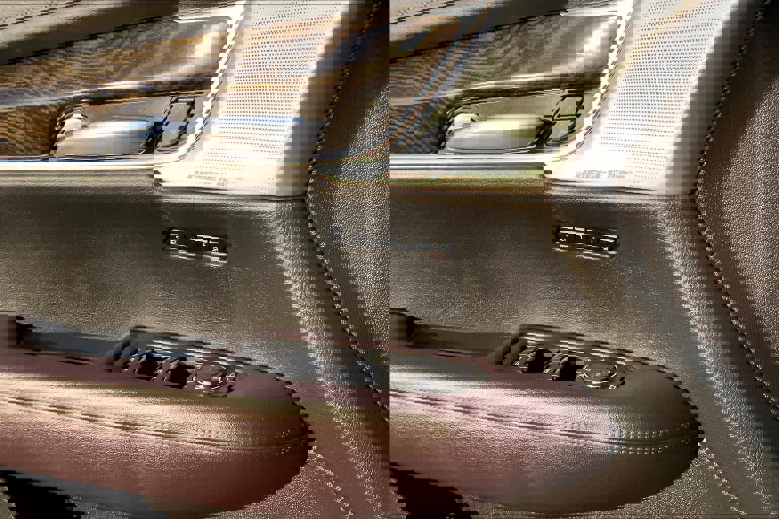 Used 2023 Cadillac XT6 Premium Luxury image 33