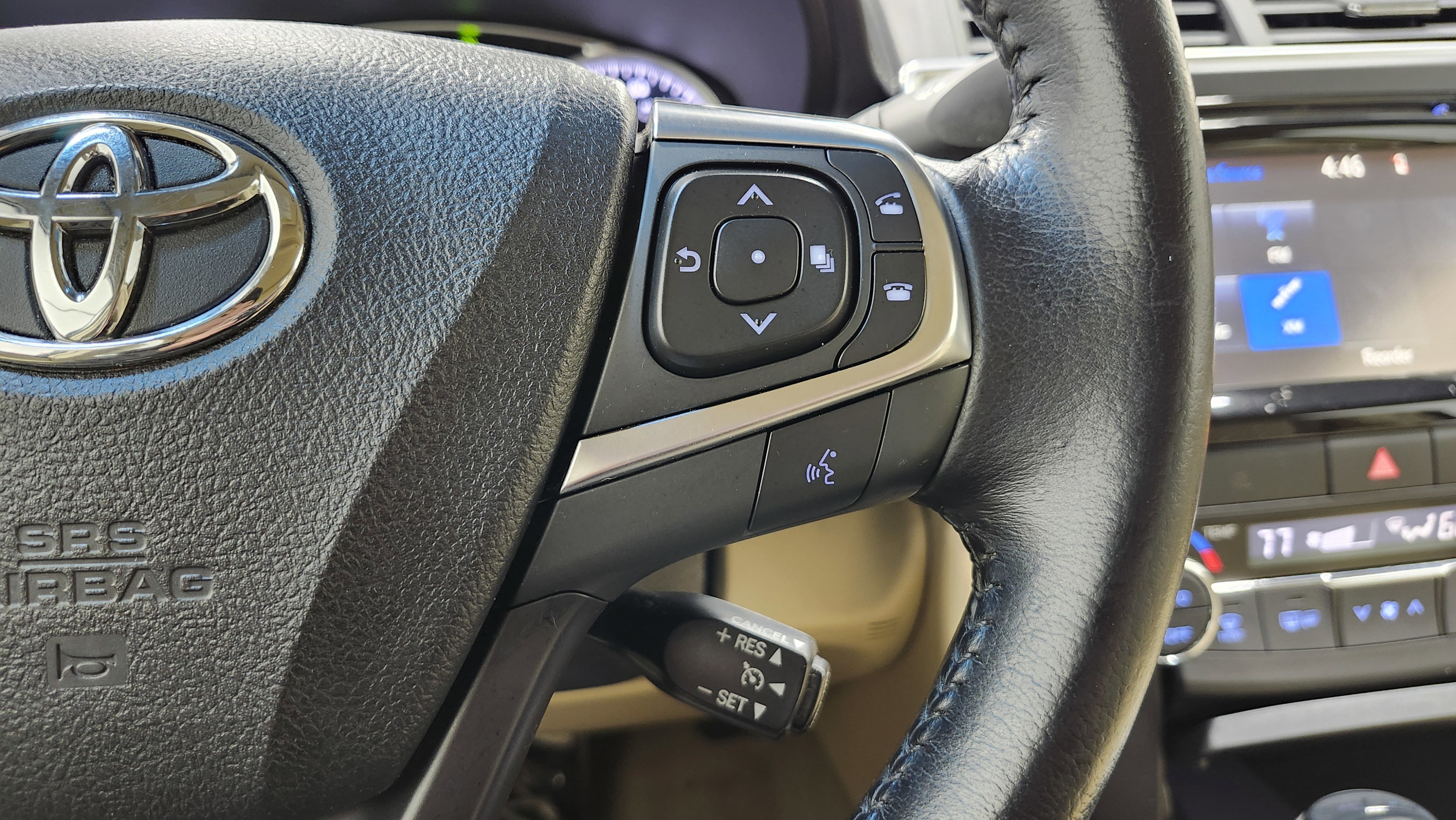 Used 2015 Toyota Camry XLE image 33