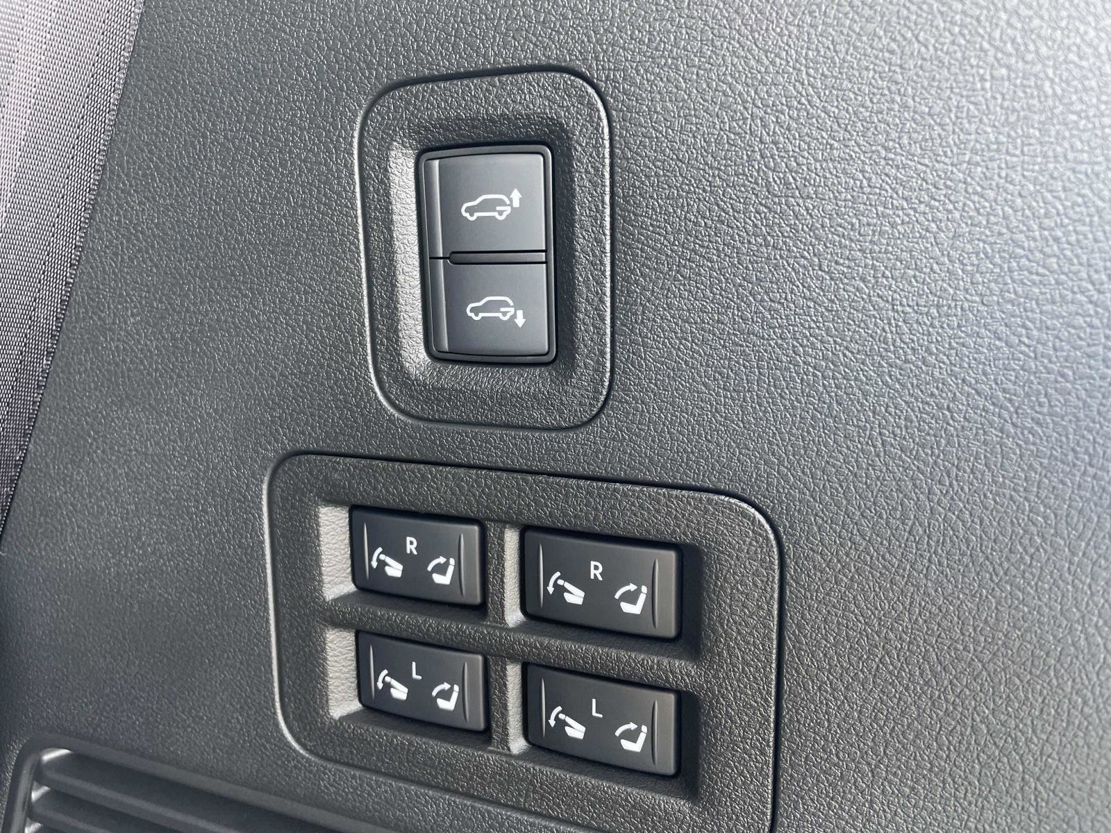 Certified 2025 INFINITI QX80 Sensory image 9