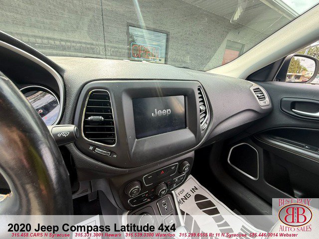 Used 2020 Jeep Compass Latitude w/ Cold Weather Group AWD/4WD image 24