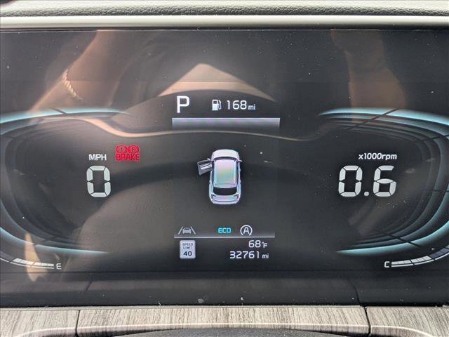 Used 2023 Kia Telluride EX w/ EX Captain's Chair Package image 11