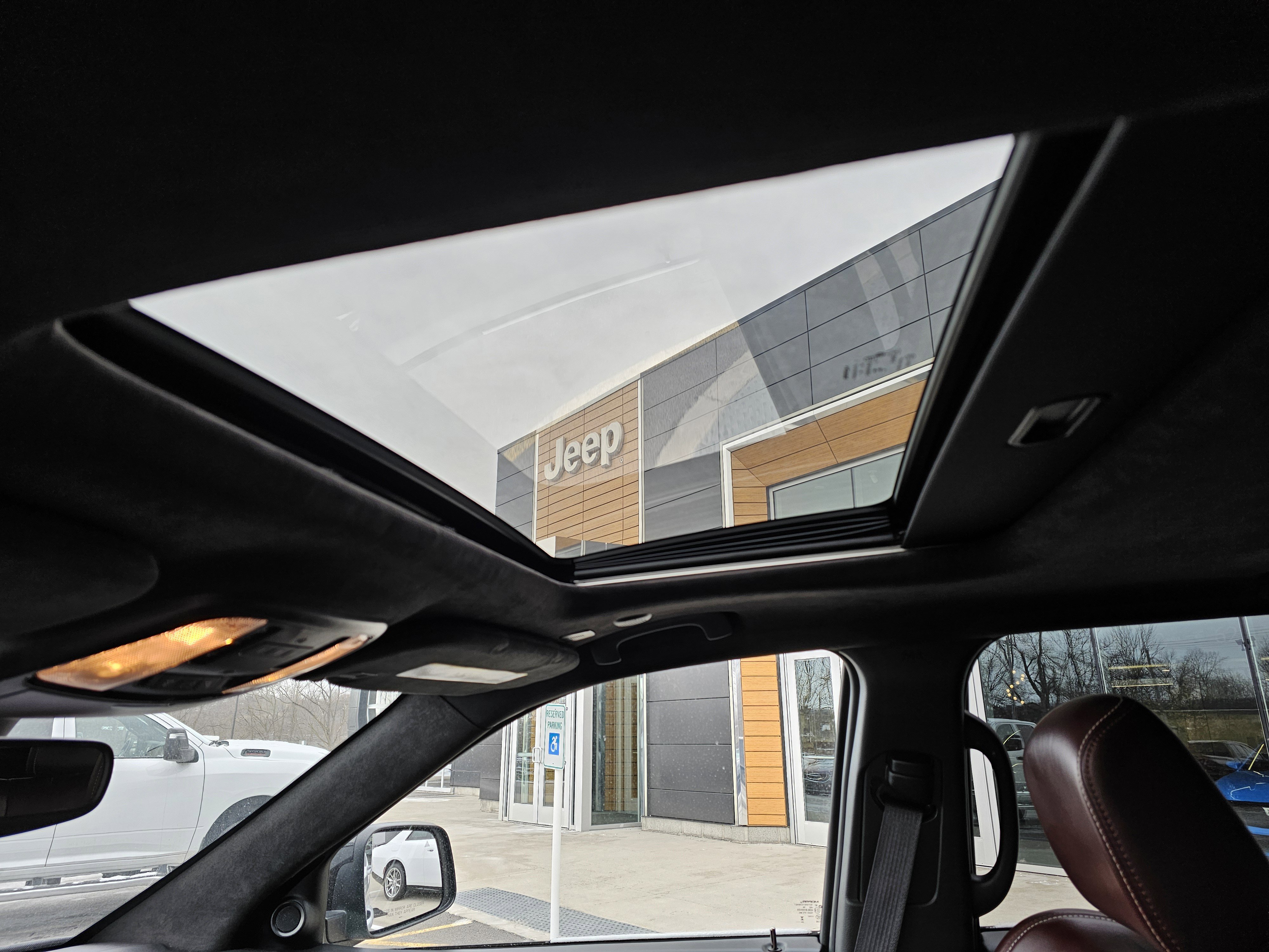 Used 2025 Dodge Durango SRT Hellcat image 24