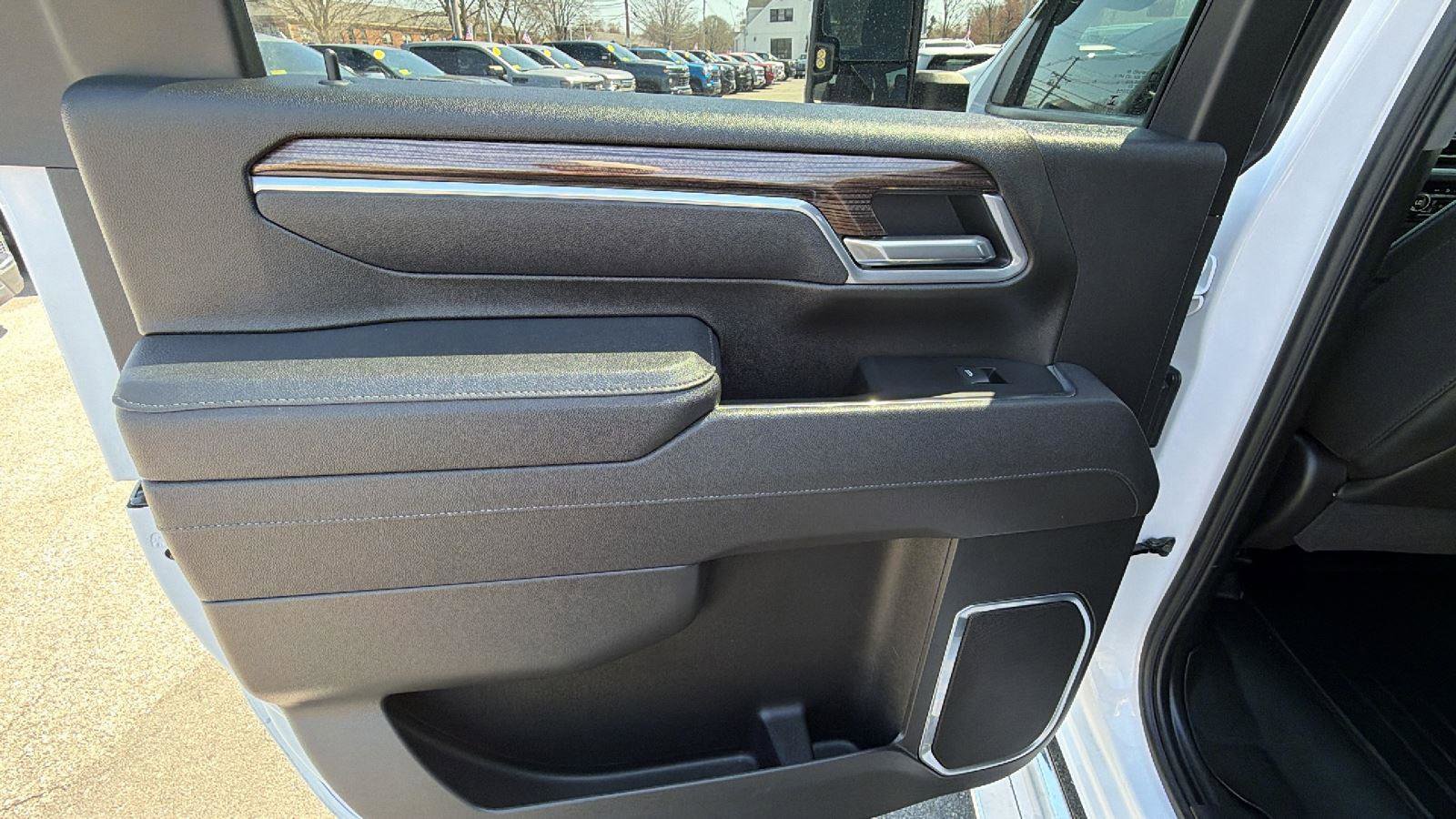 Used 2025 Chevrolet Silverado 2500 LT w/ All Star Edition image 36