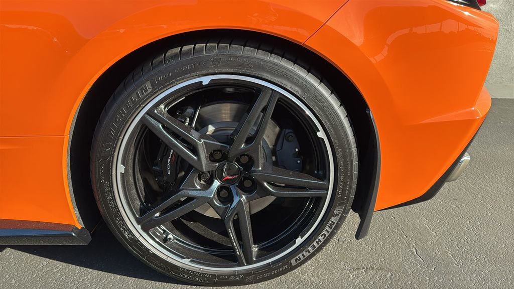 Used 2022 Chevrolet Corvette Stingray Premium Conv w/ Z51 Performance Package image 8