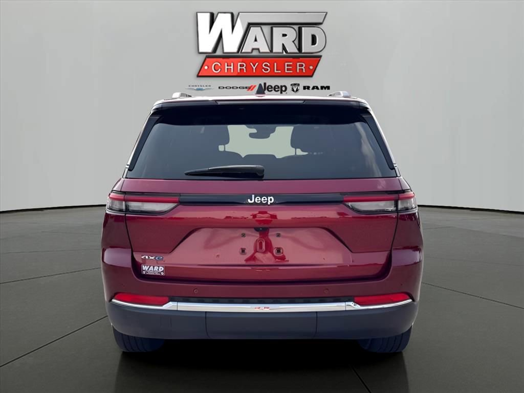 Used 2023 Jeep Grand Cherokee 4WD 4xe image 4