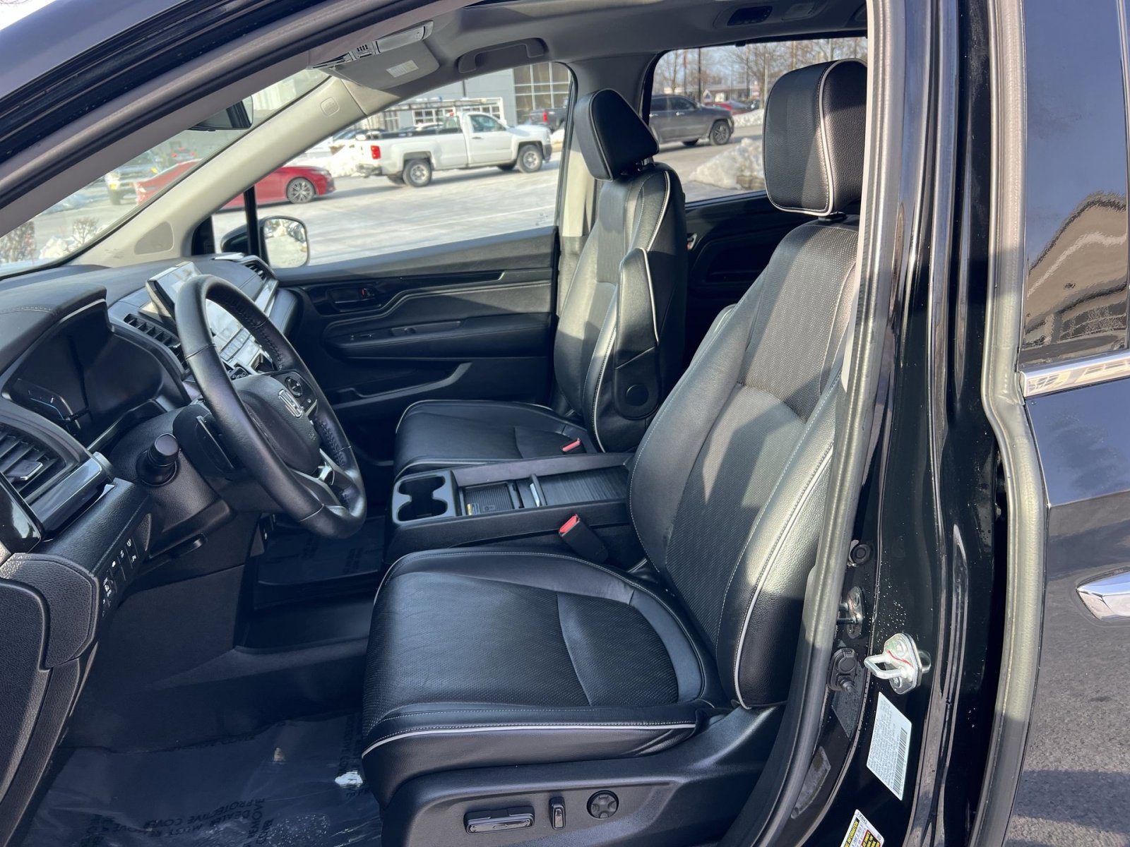 Used 2023 Honda Odyssey Elite image 13