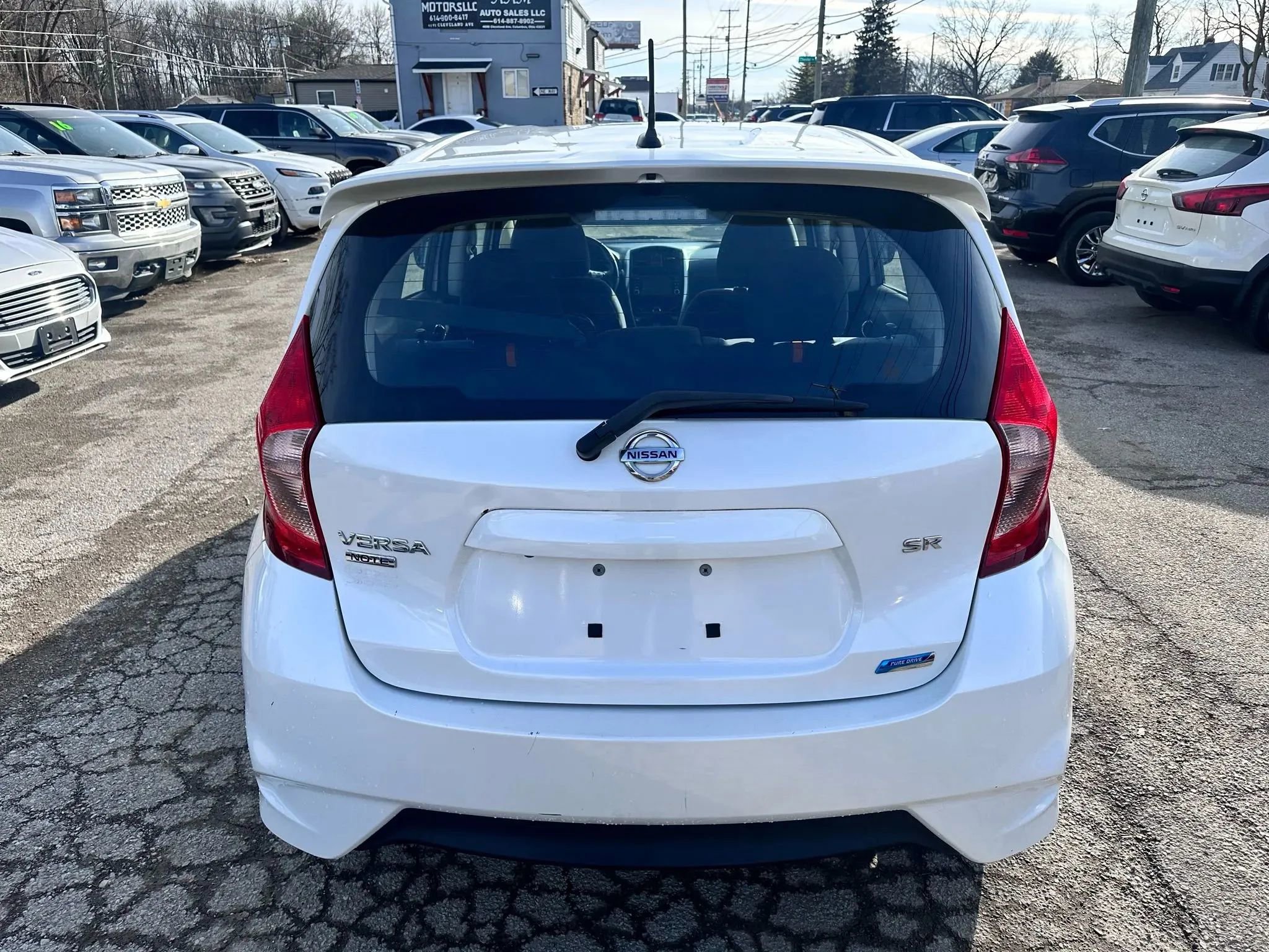 Used 2015 Nissan Versa Note SR w/ SR Tech Package image 4