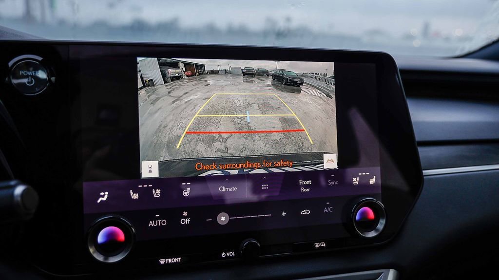 Used 2024 Lexus RX 350h w/ Kick Sensor & Tow Package image 29