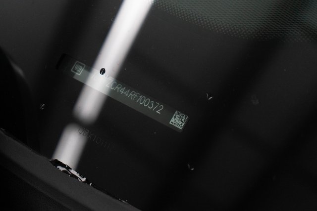 Used 2024 Cadillac XT4 Premium Luxury image 35