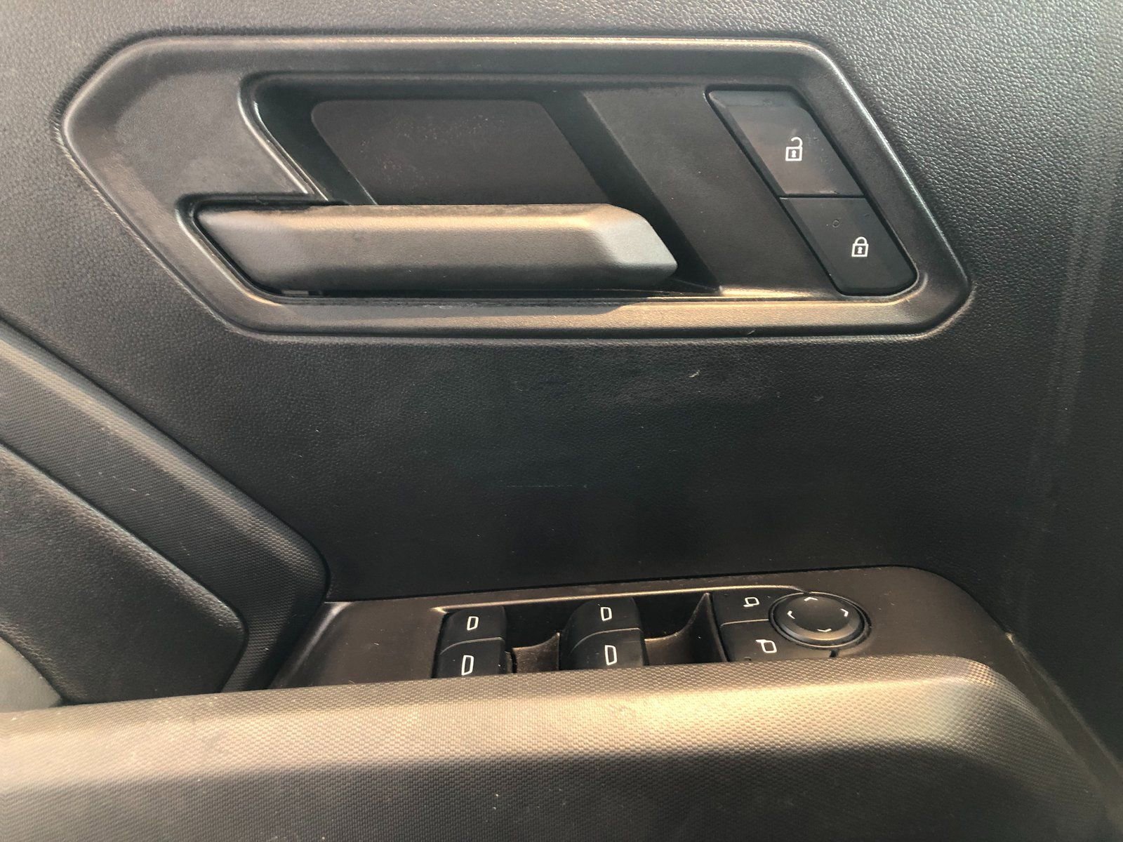 Certified 2024 Chevrolet Colorado W/T w/ WT Convenience Package II image 35