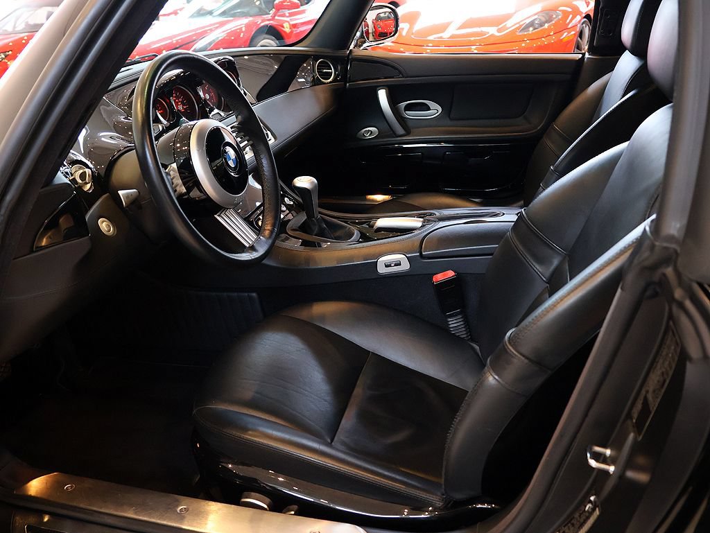 Used 2001 BMW Z8 RWD image 4