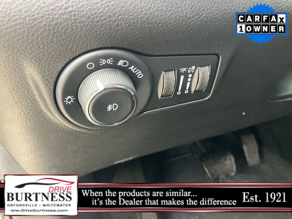 Used 2022 Jeep Compass Limited image 30