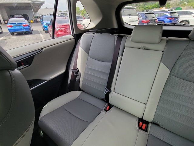 Used 2024 Toyota RAV4 Limited w/ Advanced Technology Package AWD/4WD image 4