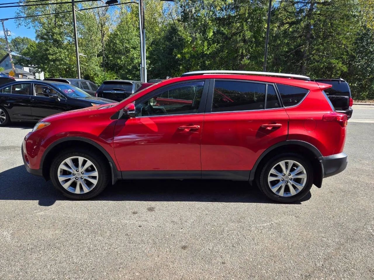 Used 2015 Toyota RAV4 Limited image 9