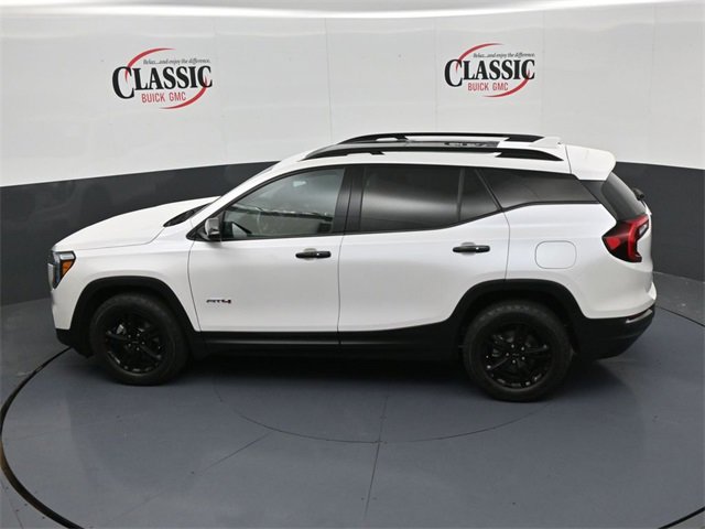 Used 2022 GMC Terrain AT4 w/ Infotainment Package II image 17