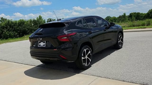 New 2026 Chevrolet Trax RS w/ Driver Confidence Package FWD image 8