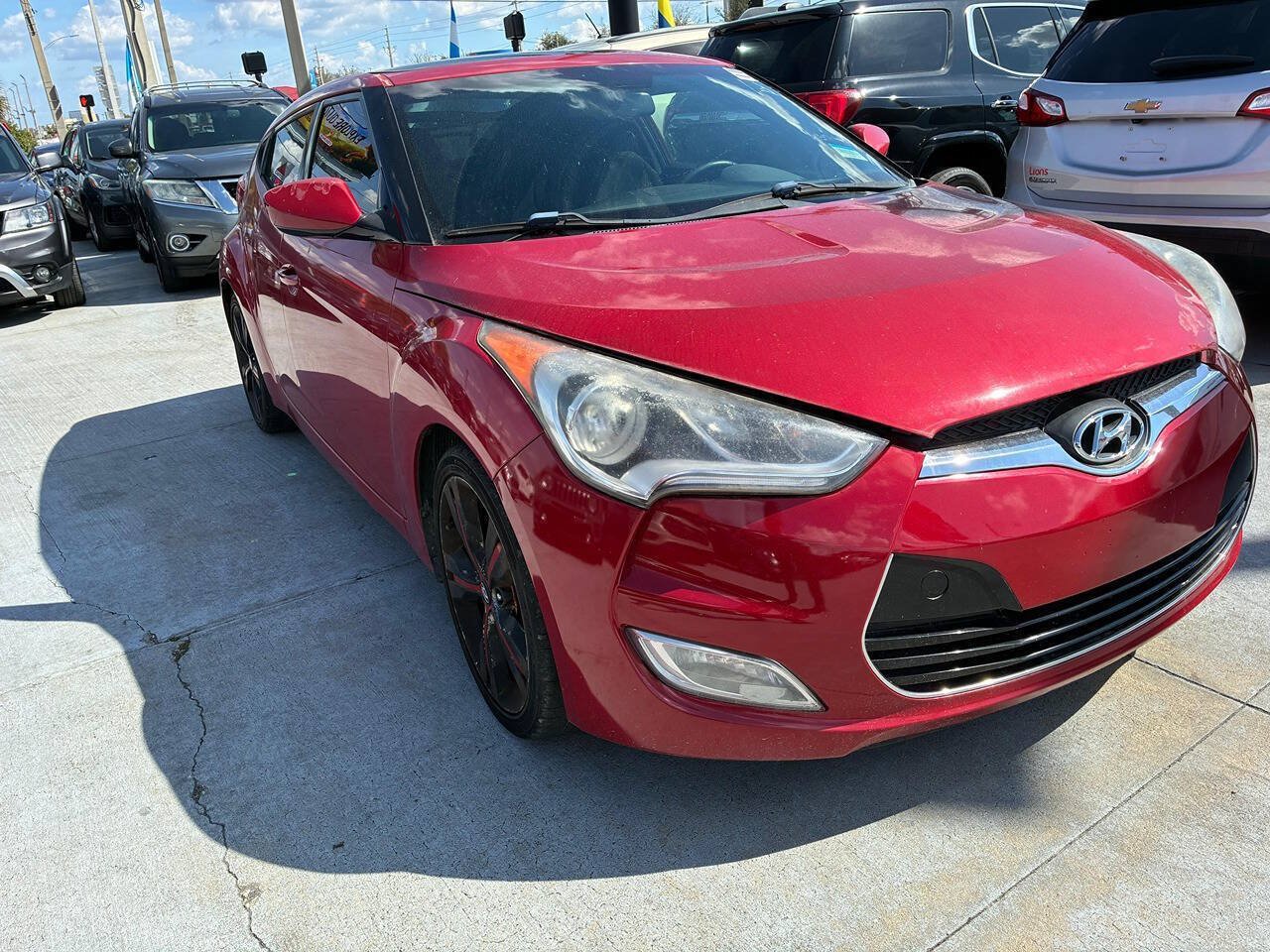 Used 2017 Hyundai Veloster Value Edition FWD image 2