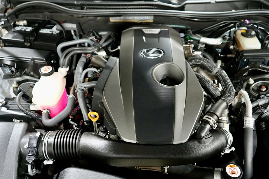 Used 2018 Lexus IS 300 300 w/ Comfort Package image 13