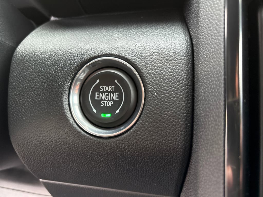 New 2026 GMC Acadia AT4 w/ Luxury Package image 23