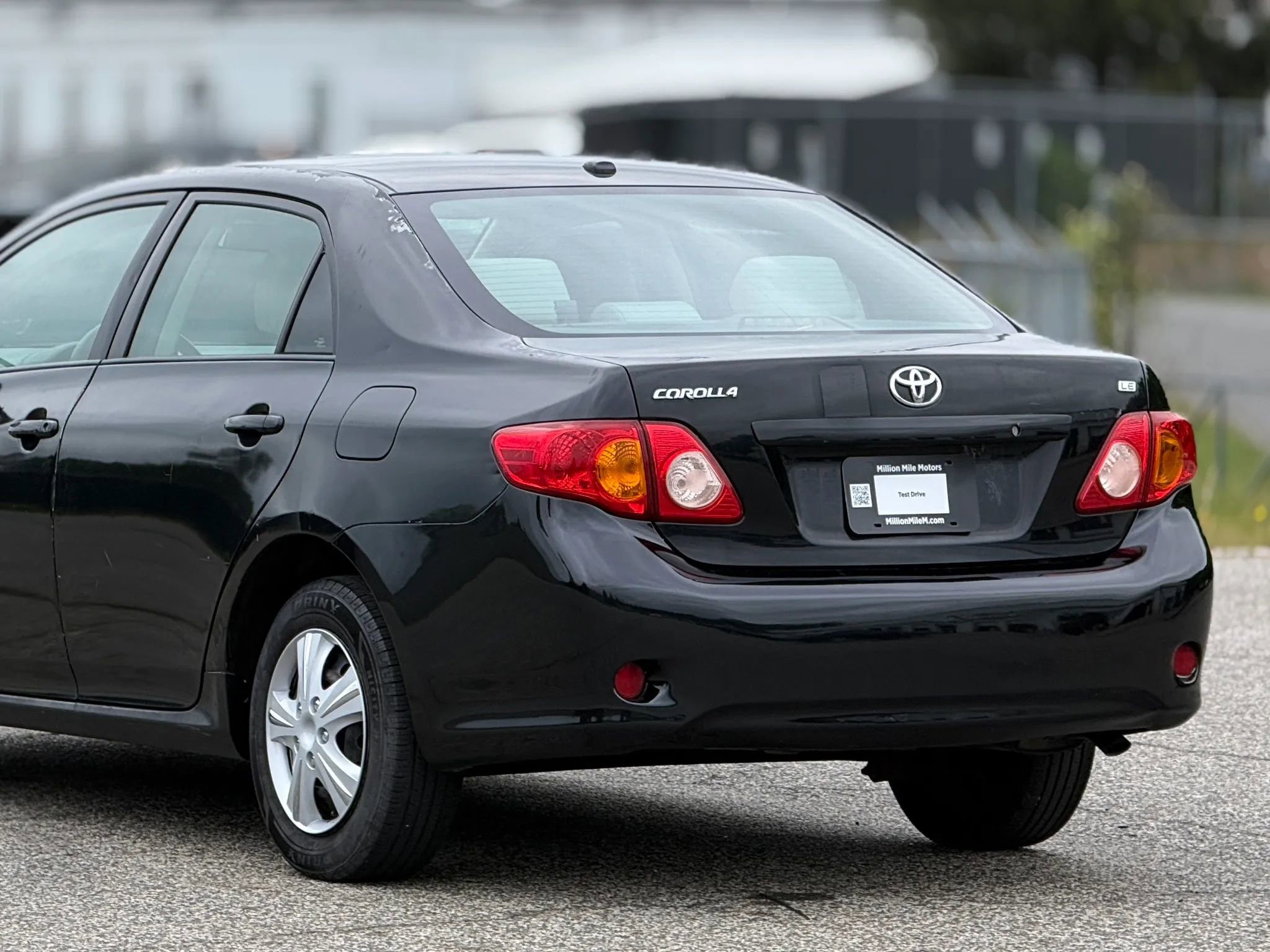 Used 2010 Toyota Corolla LE FWD image 16