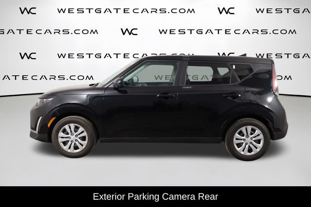 Used 2023 Kia Soul LX FWD image 5