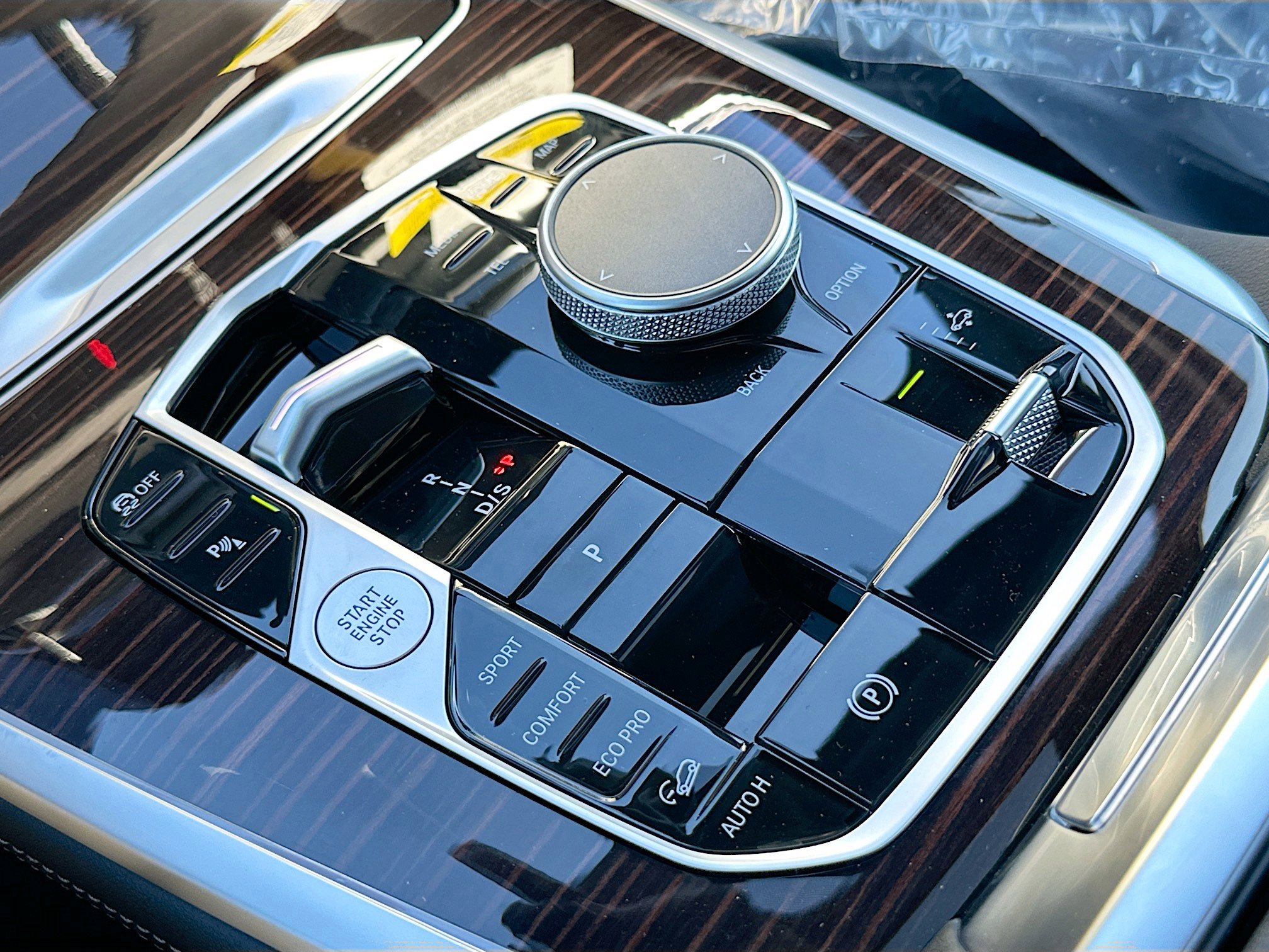 New 2026 BMW X7 xDrive40i w/ M Sport Package image 14