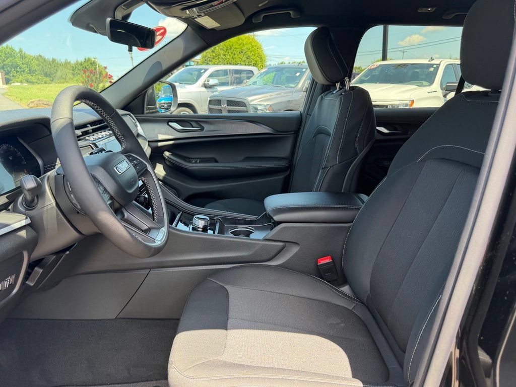 New 2026 Jeep Grand Cherokee Laredo RWD image 14