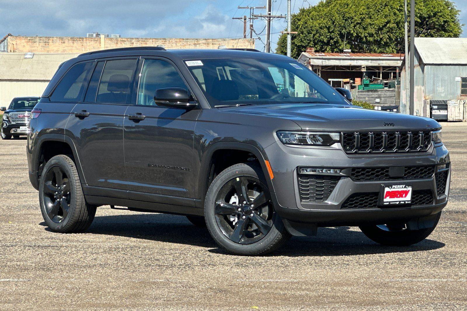 New 2026 Jeep Grand Cherokee Limited w/ Limited Altitude Package