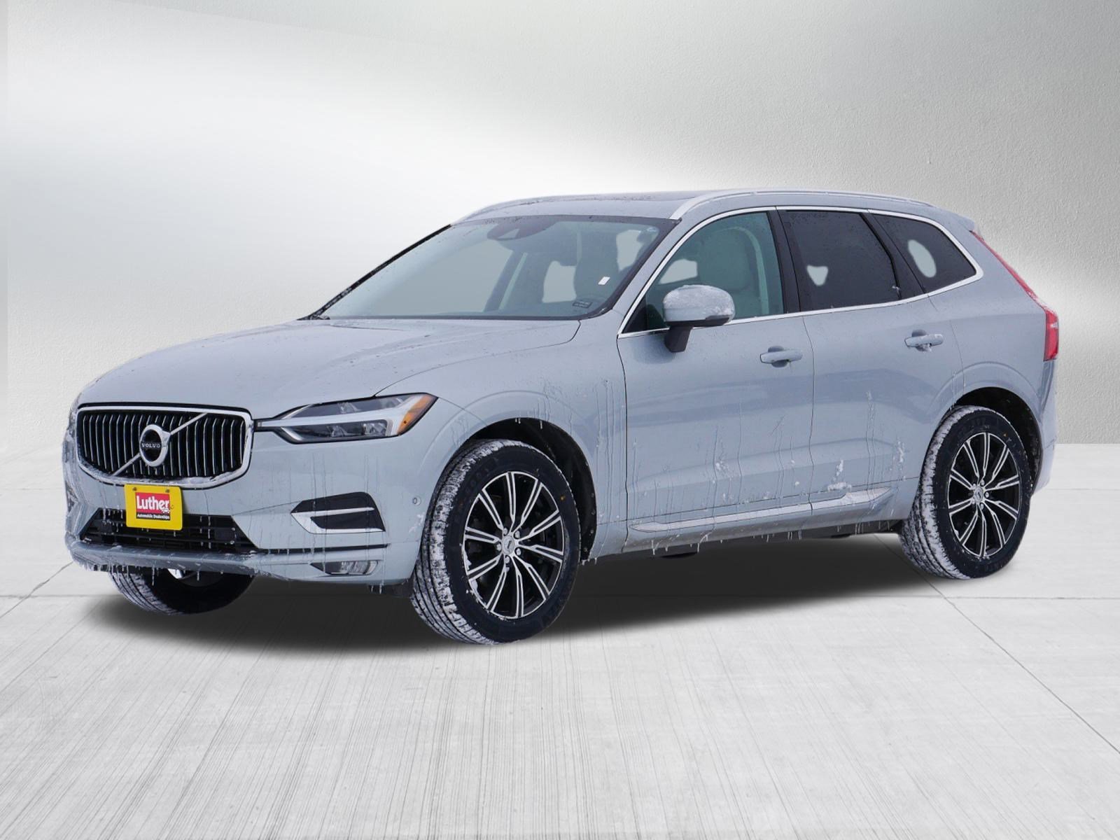 Used 2018 Volvo XC60 T5 Inscription image 3