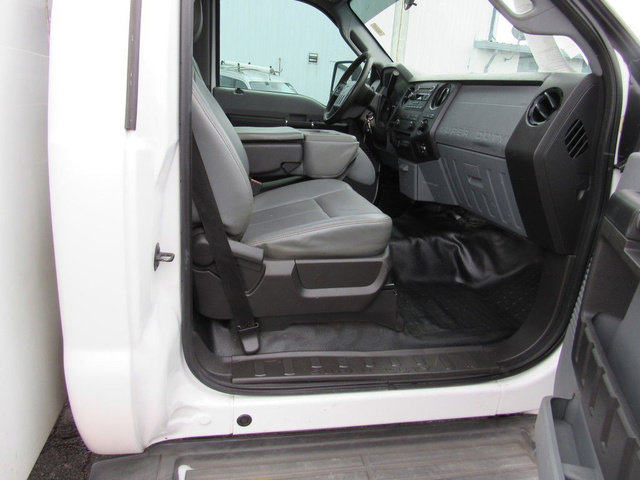 Used 2014 Ford F450 XL w/ Power Equipment Group image 14