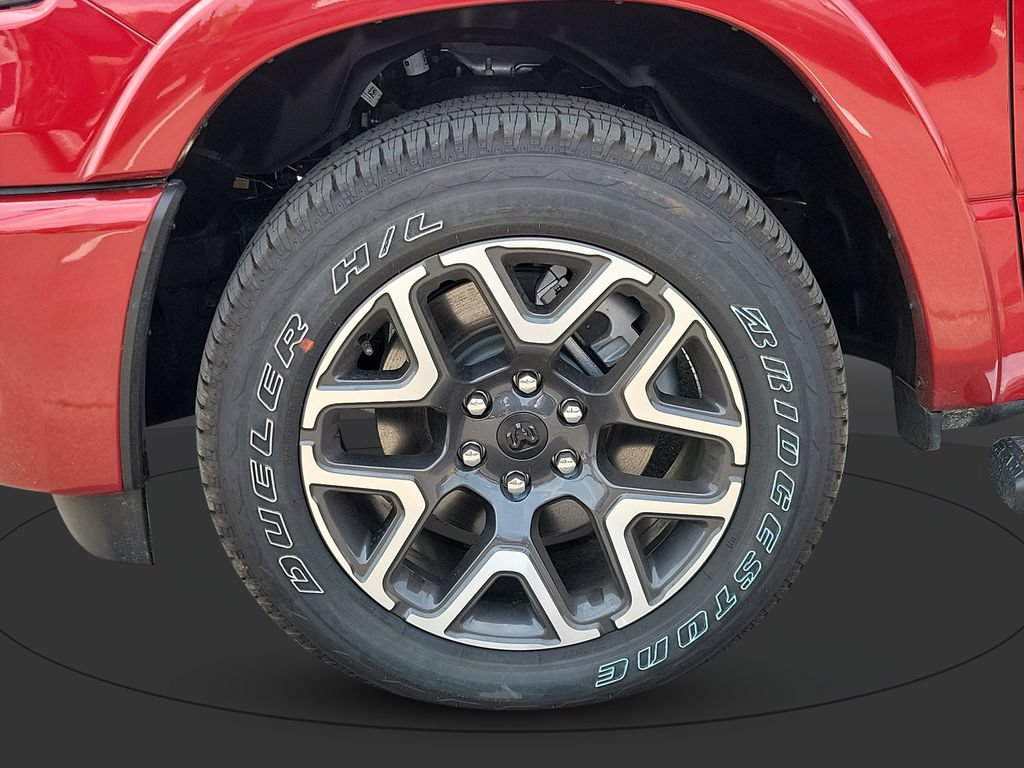 New 2026 RAM 1500 Laramie AWD/4WD image 9
