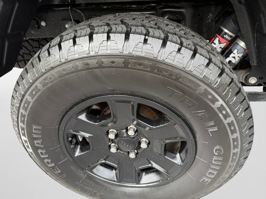 Certified 2022 Jeep Gladiator Mojave w/ LED Lighting Group AWD/4WD image 20