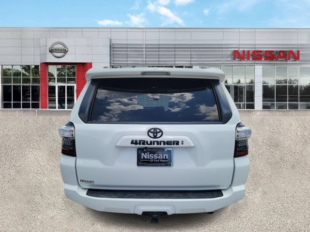 Used 2021 Toyota 4Runner SR5 Premium AWD/4WD image 3