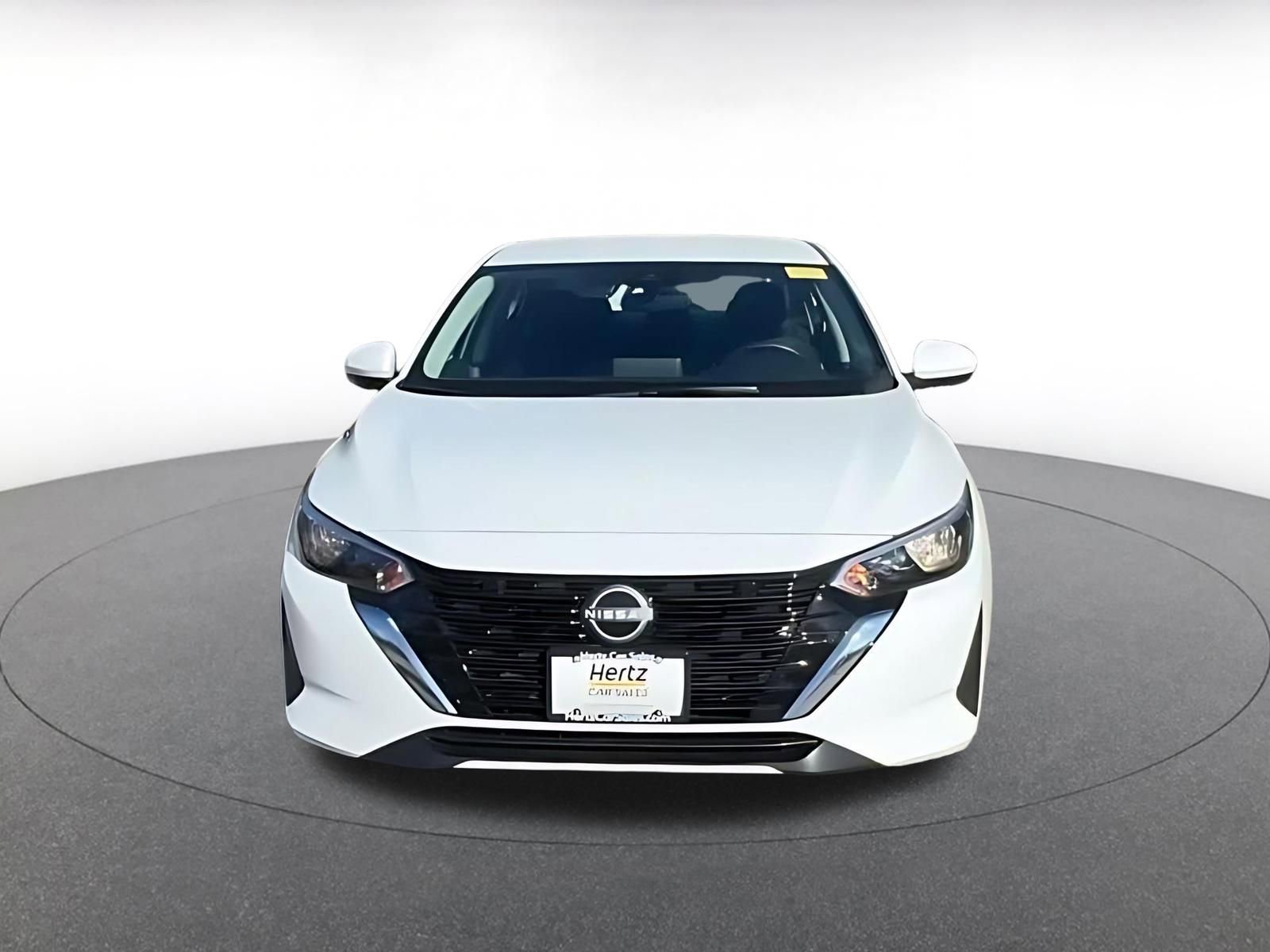 Used 2025 Nissan Sentra SV FWD image 4