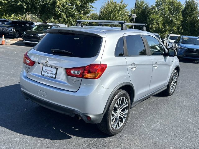 Used 2016 Mitsubishi Outlander Sport SE AWD/4WD image 4