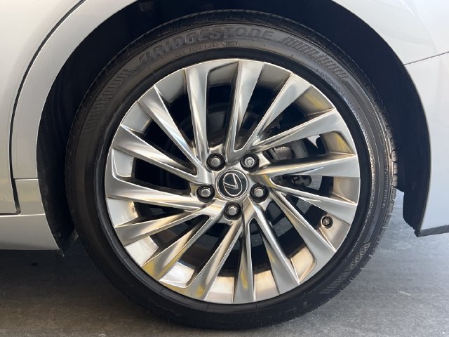 Used 2023 Lexus ES 350 w/ Accessory Package (Z1) FWD image 10