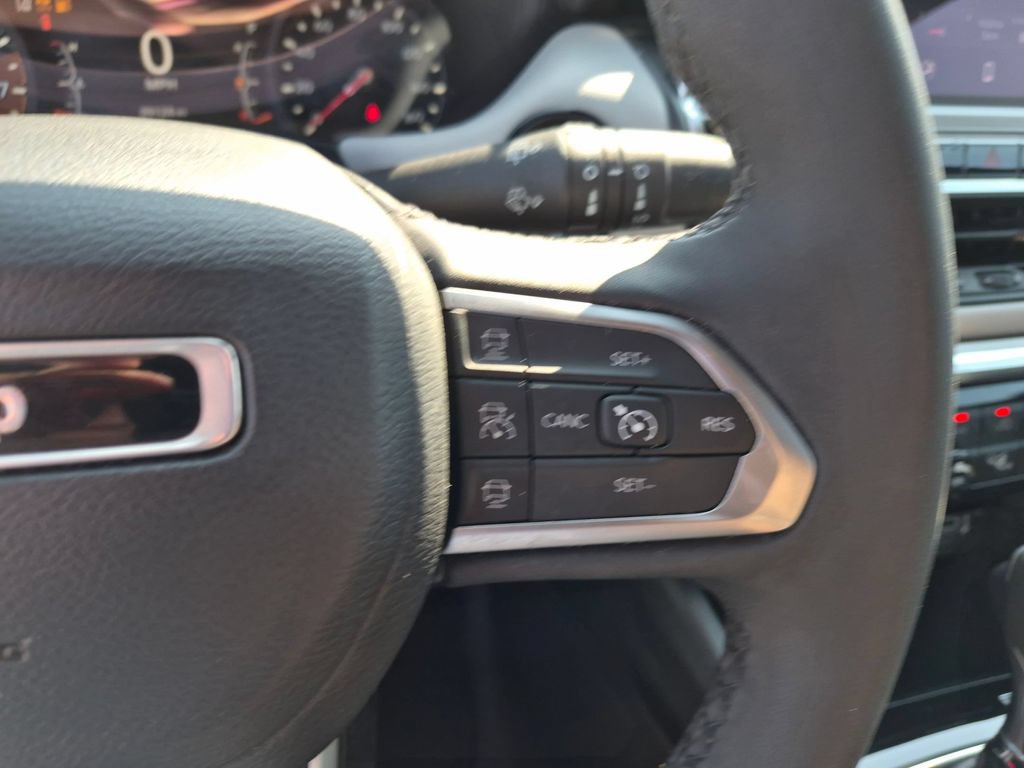 Used 2023 Jeep Compass Limited AWD/4WD image 13