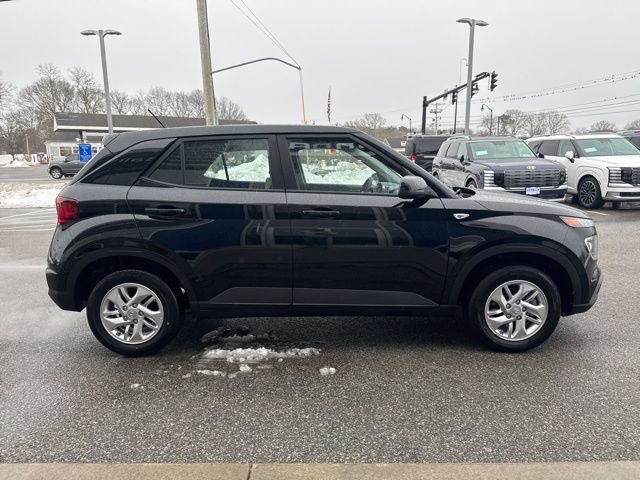 Certified 2026 Hyundai Venue SE image 5