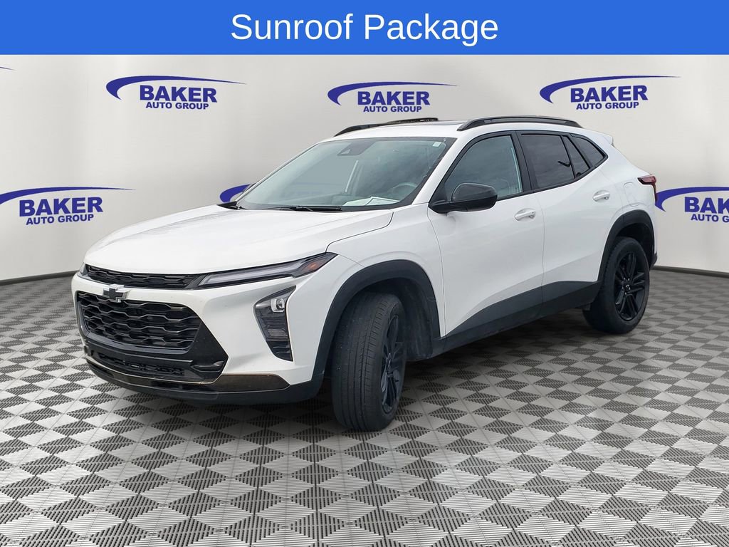 Used 2025 Chevrolet Trax ACTIV w/ Sunroof Package FWD image 5