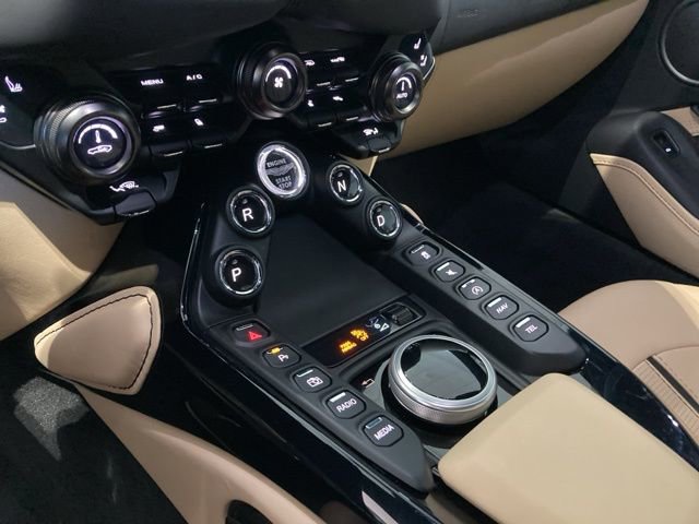 Used 2023 Aston Martin V8 Vantage Roadster image 30