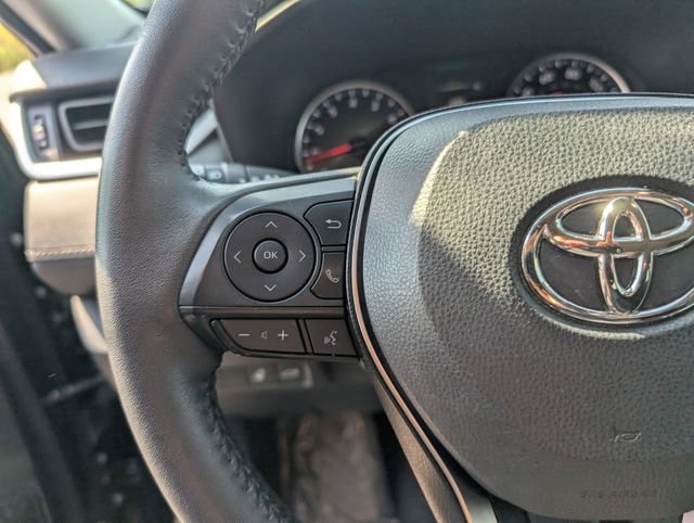 Used 2022 Toyota RAV4 XLE Premium AWD/4WD image 18