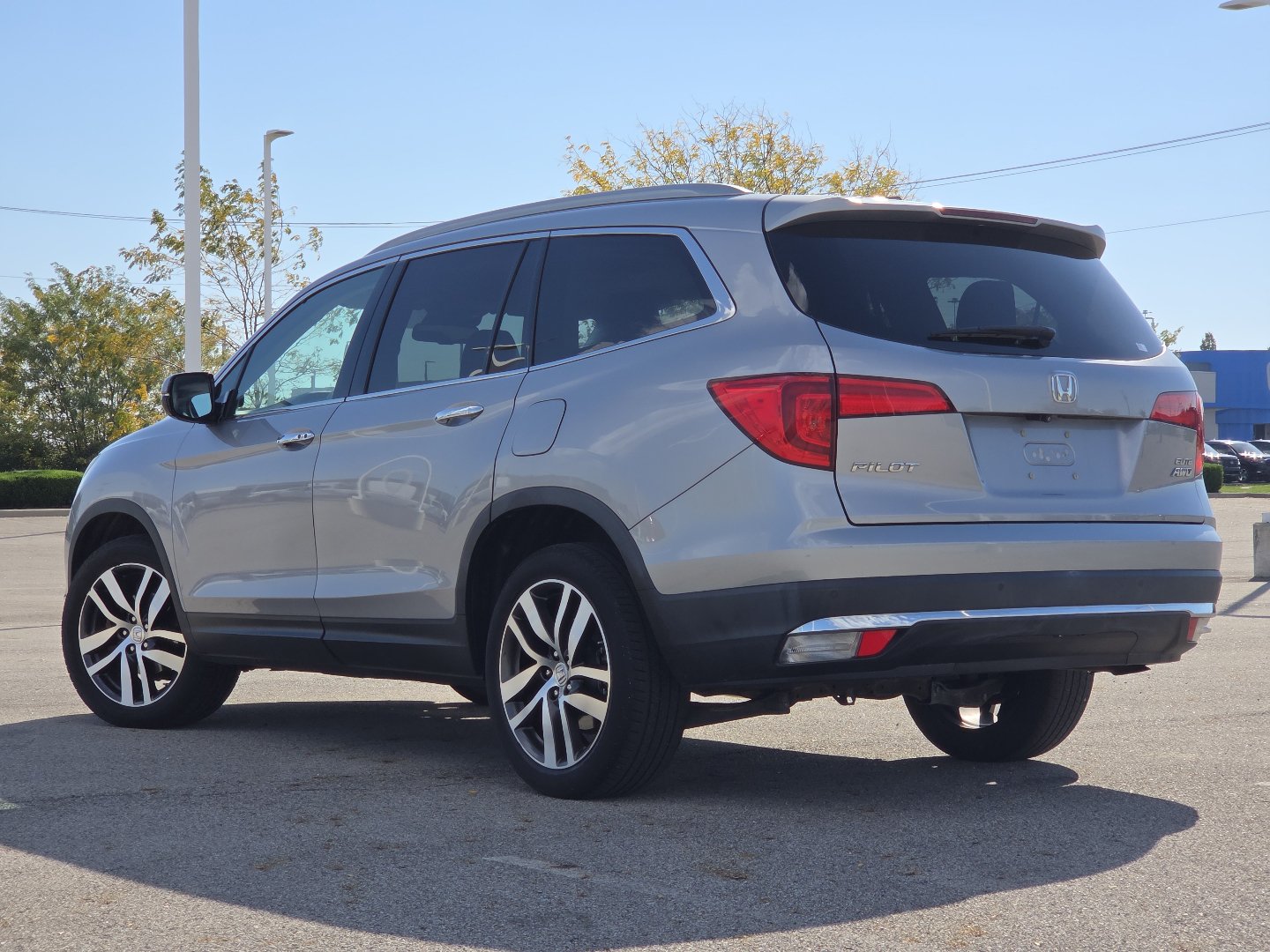 Used 2016 Honda Pilot Elite image 16