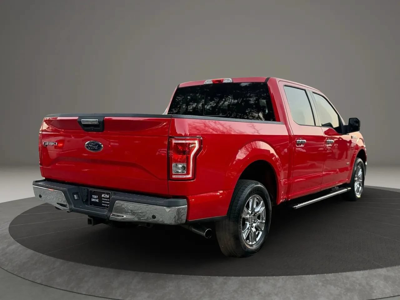 Used 2016 Ford F150 XLT w/ Equipment Group 302A Luxury RWD image 4