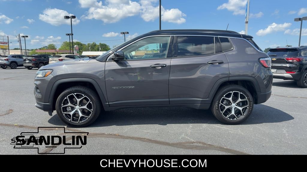 Used 2024 Jeep Compass Limited image 4