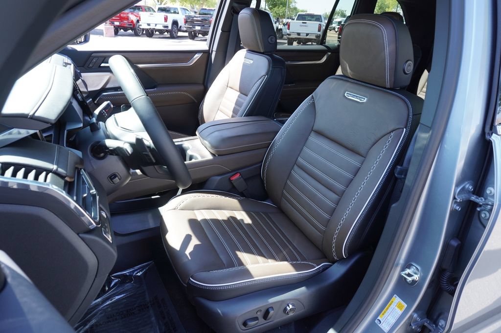 New 2026 GMC Acadia Denali Ultimate FWD image 15