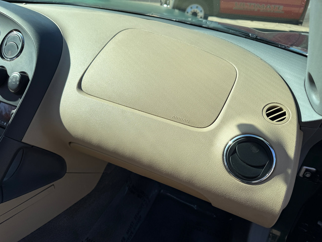 Used 2006 Pontiac Solstice Convertible w/ Premium Package image 18