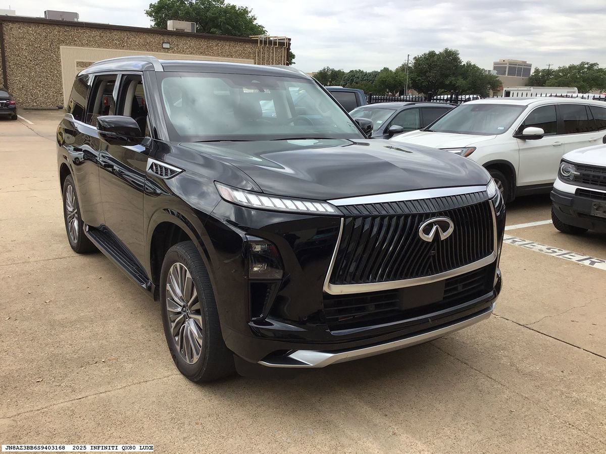 Used 2025 INFINITI QX80 Luxe AWD/4WD image 6