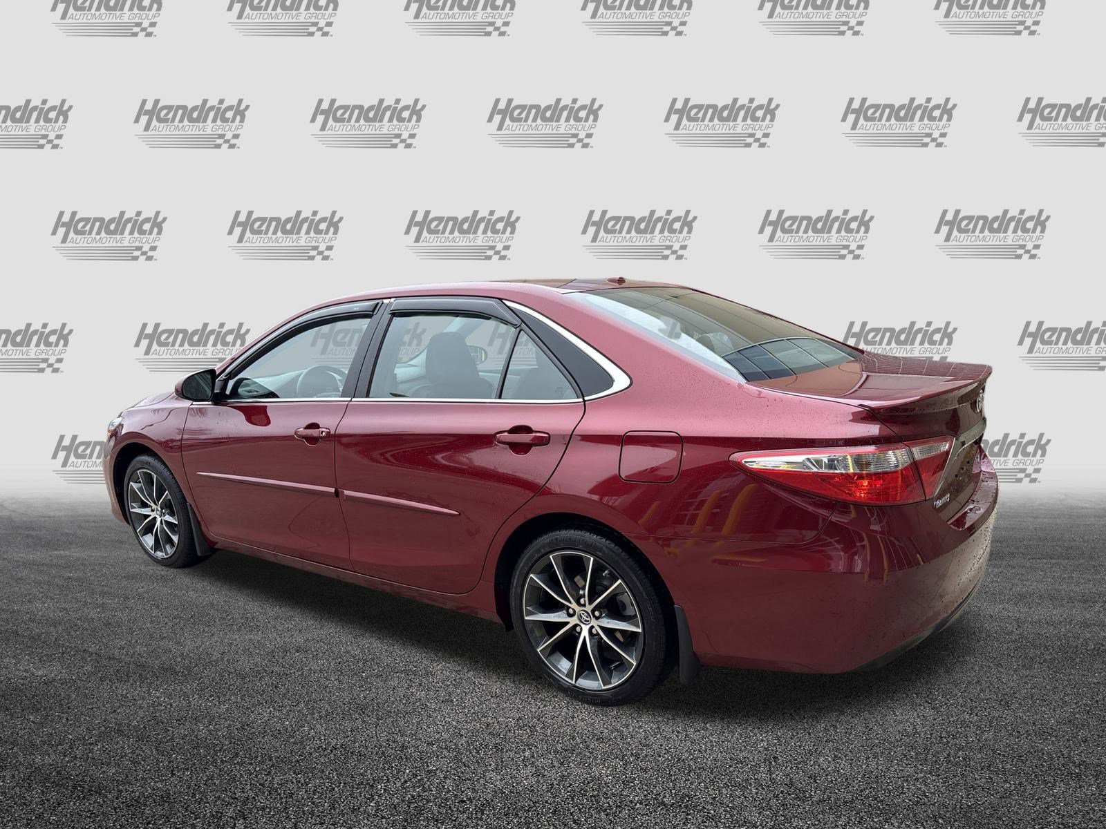 Used 2015 Toyota Camry XSE image 8